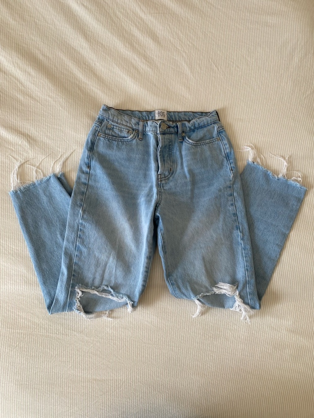 BDG Urban Outfitters Pale Blue Mid-Rise Distressed Straight Jeans